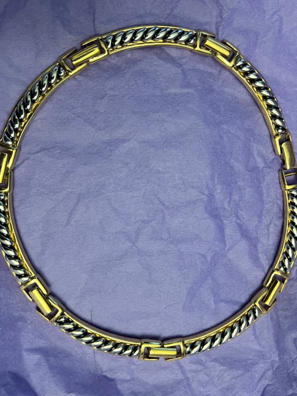 Gold Two-Tone Twisted Cable Chocker Necklace - Unique Edwin Pearl Necklace - Picture 14 of 16